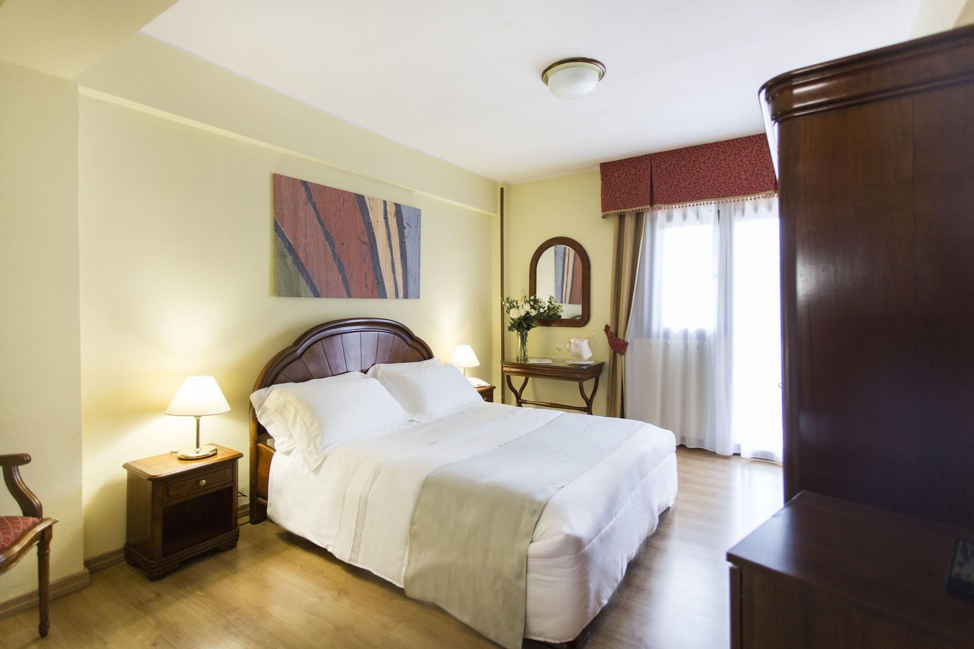 Grand Hotel Del Parco بيسكاسيرولي المظهر الخارجي الصورة
