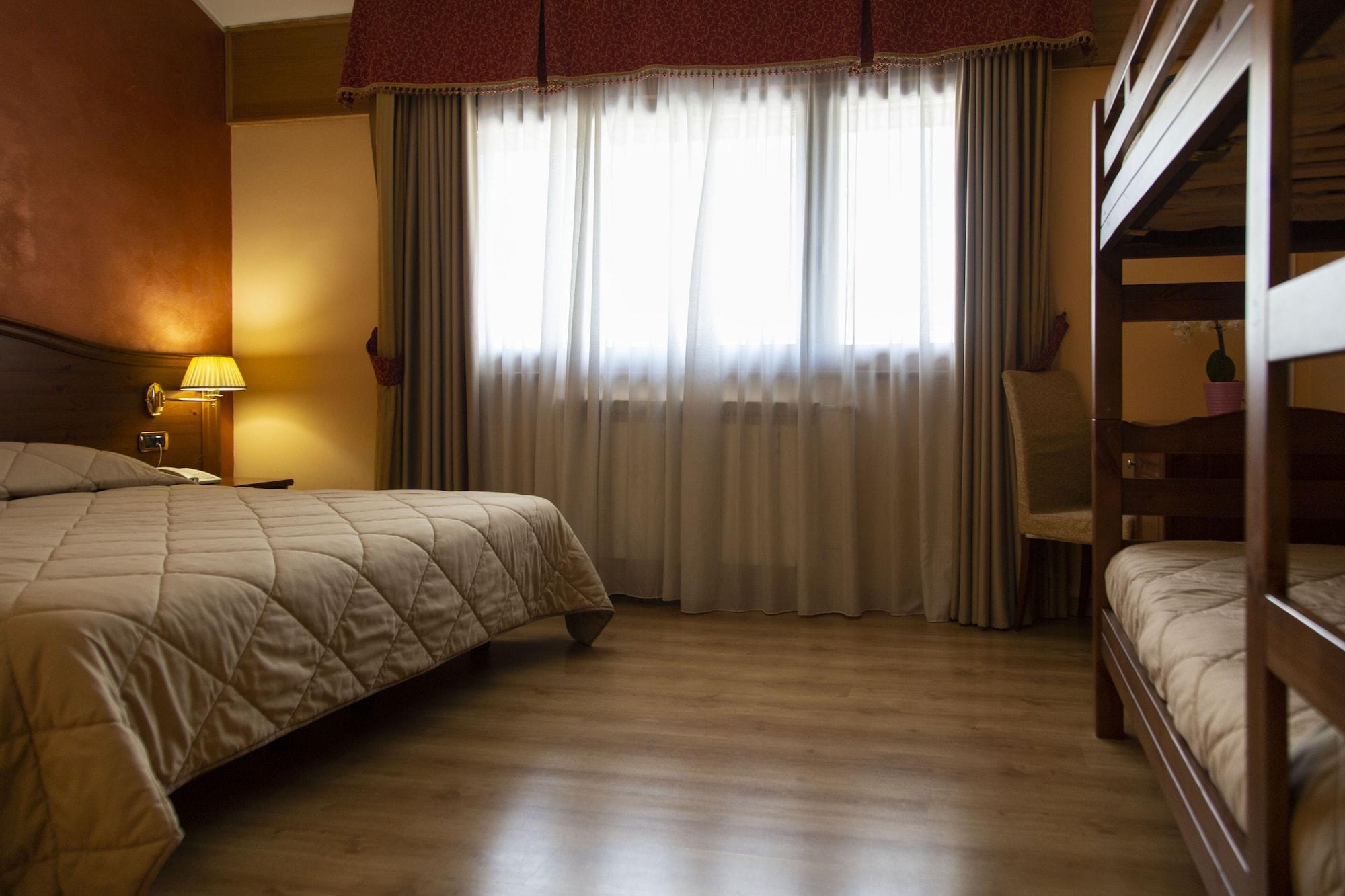 Grand Hotel Del Parco بيسكاسيرولي المظهر الخارجي الصورة