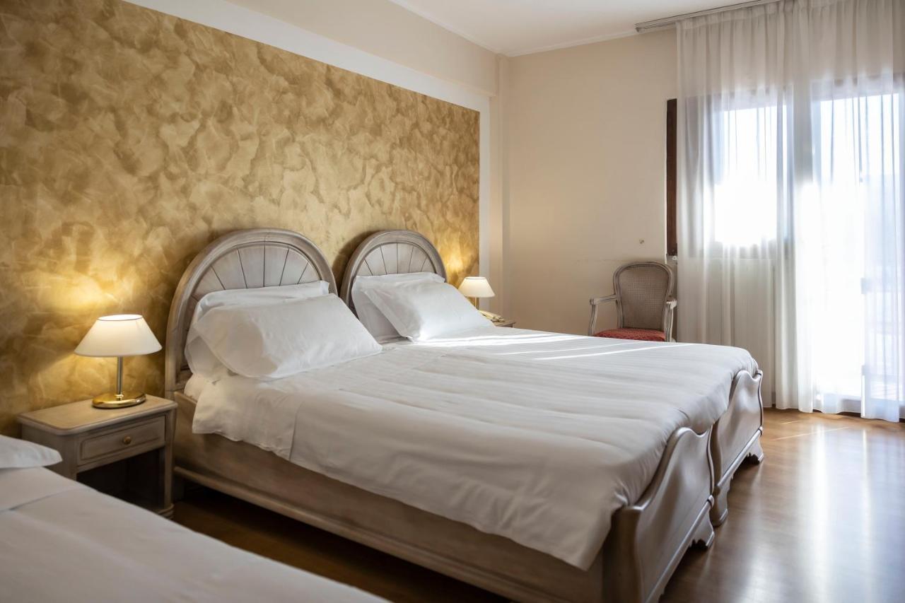 Grand Hotel Del Parco بيسكاسيرولي المظهر الخارجي الصورة