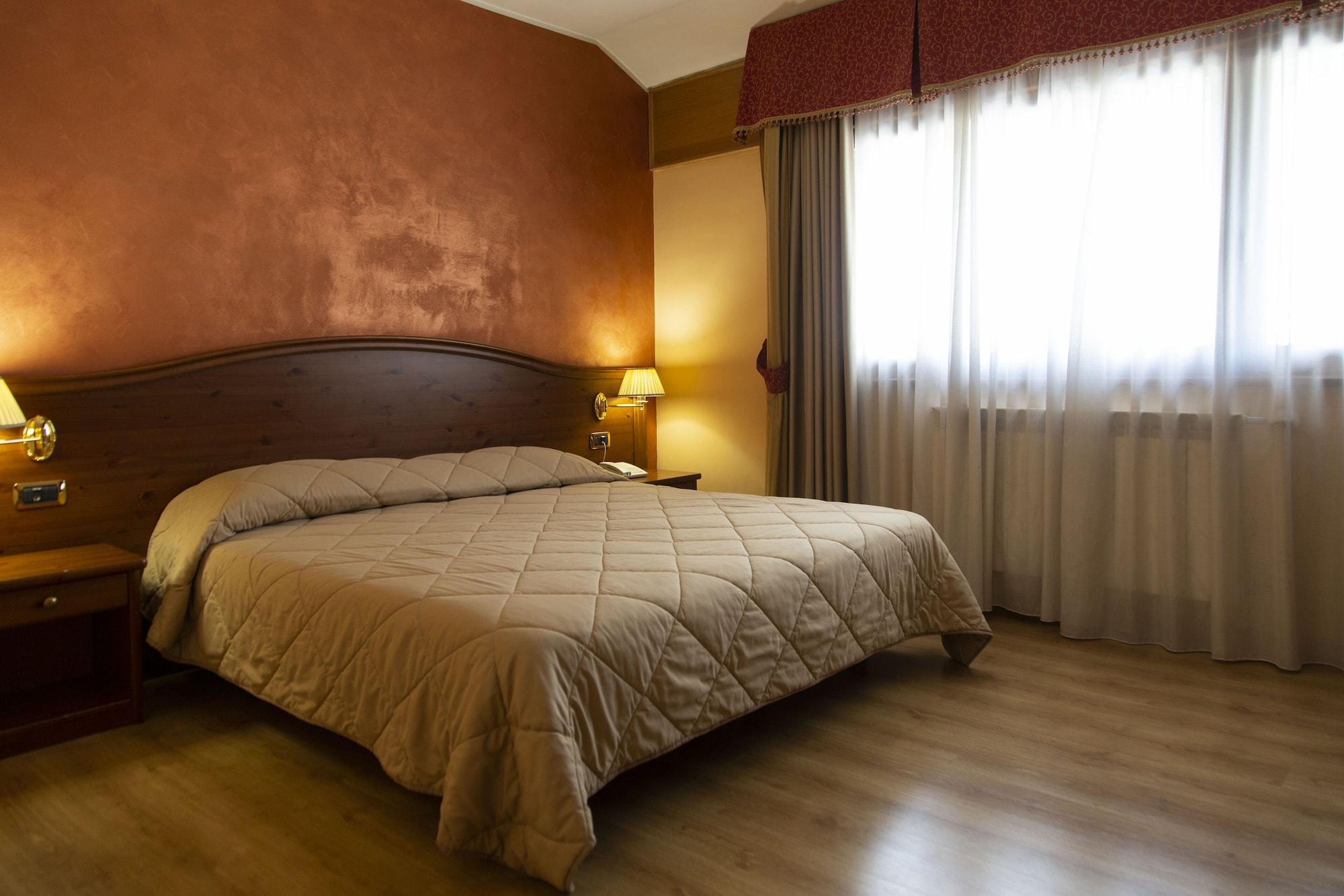 Grand Hotel Del Parco بيسكاسيرولي المظهر الخارجي الصورة