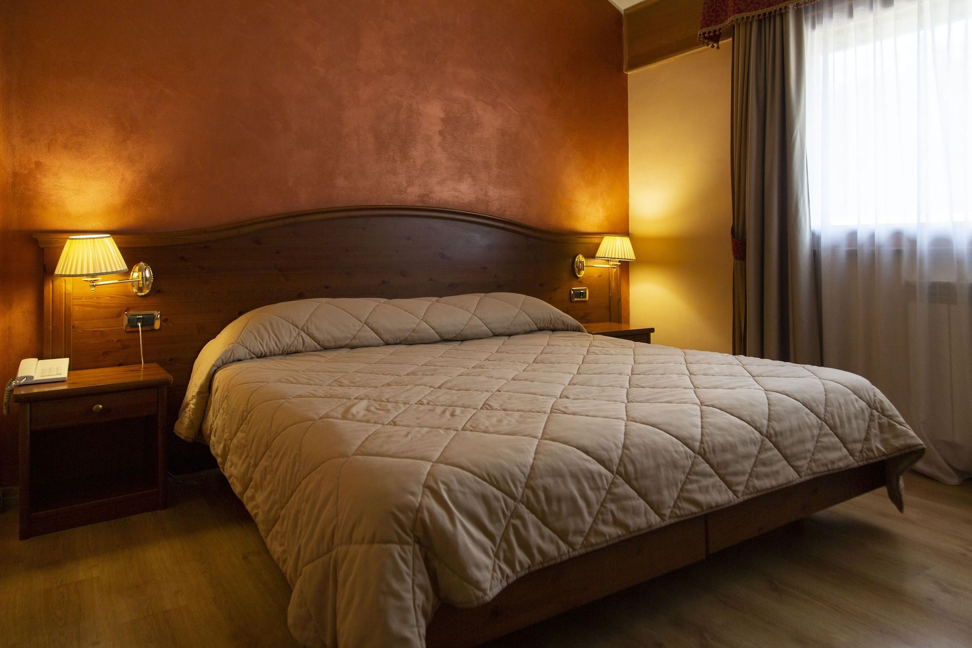 Grand Hotel Del Parco بيسكاسيرولي المظهر الخارجي الصورة