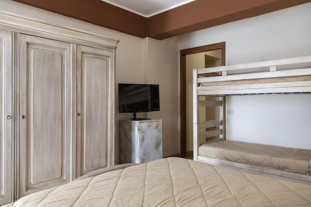 Grand Hotel Del Parco بيسكاسيرولي المظهر الخارجي الصورة