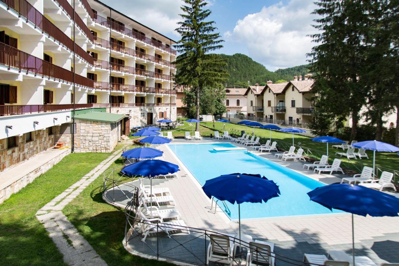 Grand Hotel Del Parco بيسكاسيرولي المظهر الخارجي الصورة
